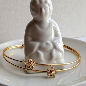 Marlyn Schiff's women's cuff bracelet